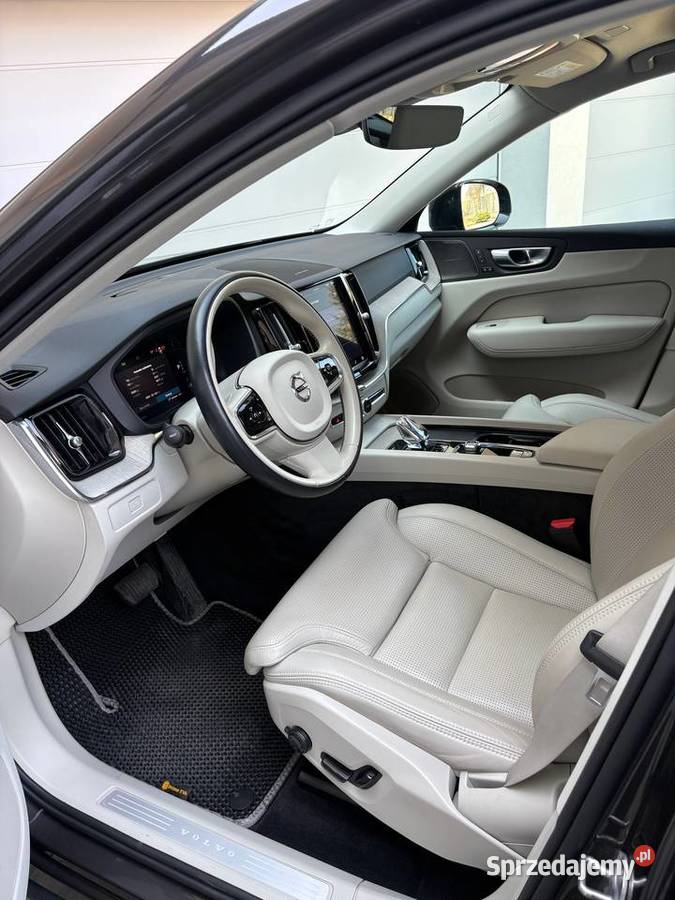 Volvo XC60 pierwszy właściciel POLSKA umowa światła LED XC 60 mazowieckie Warszawa