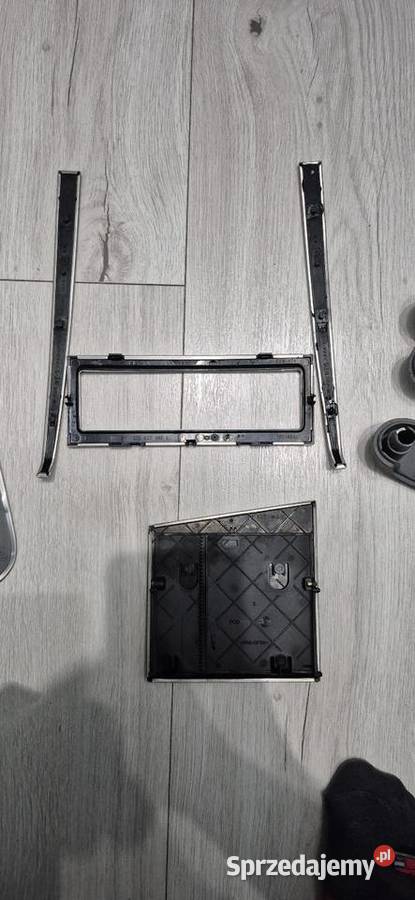 Dekory listwy ozdobne szczotkowane aluminium Vw