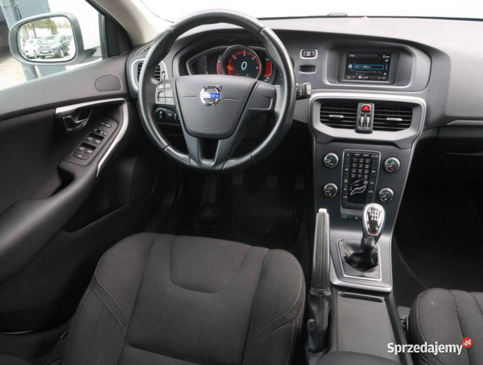 Volvo V40 16 D2 czujnik parkowania sprzedam