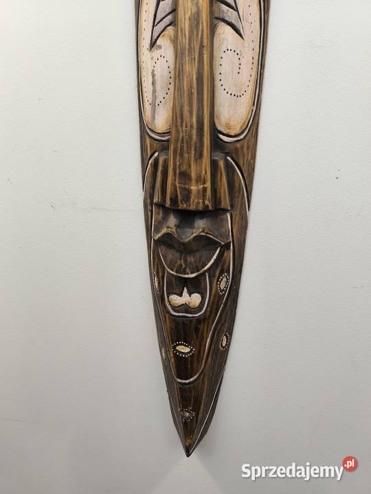 Piękna maska etniczna wisząca Łódź