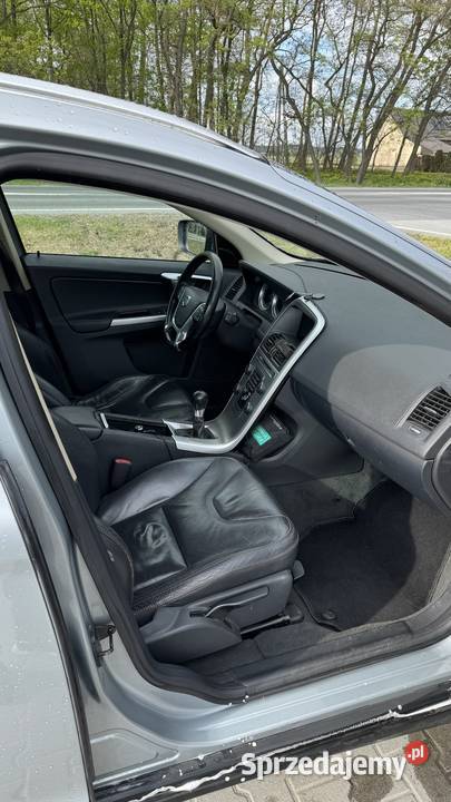 Volvo XC60 Drive Summum 2011r 163KM Wieruszów