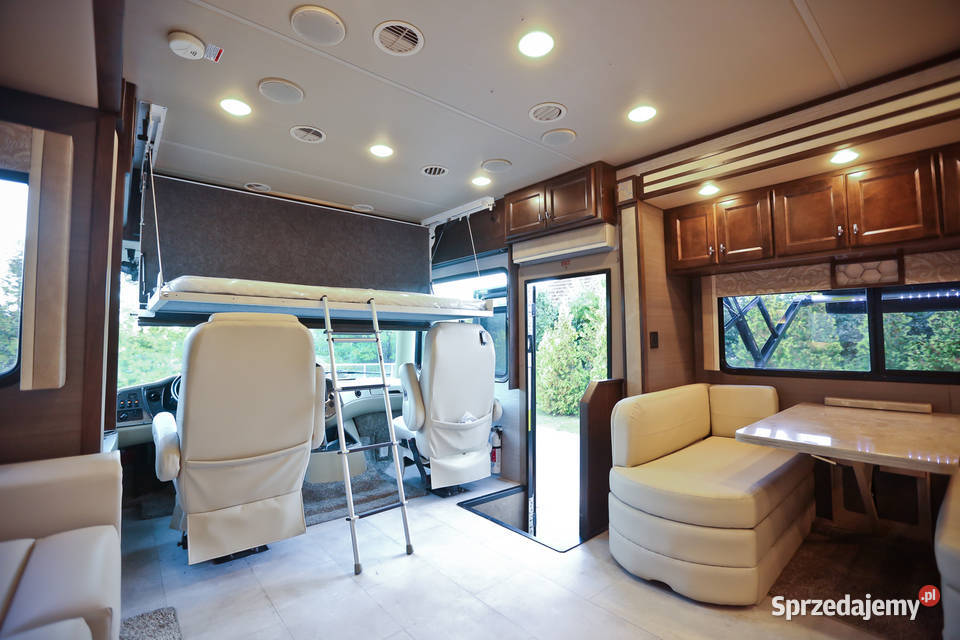 2019 Ford F53 V8 68 Allegro Open Road