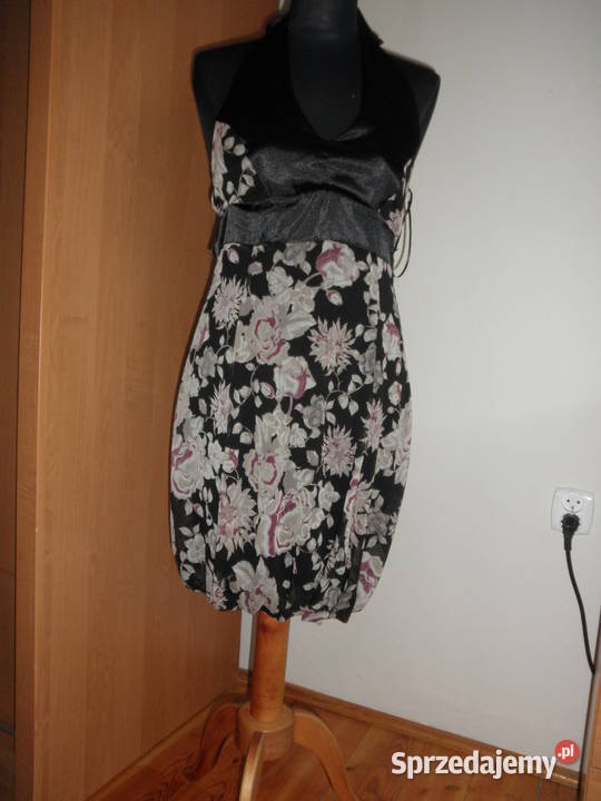 Sukienka firmy Rinascimento sprzedam