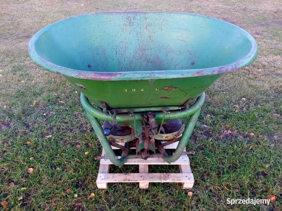 Rozsiewacz nawozu Amazone 400 Transport Siewnik Rozsiewacze nawozów