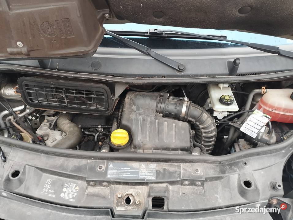 Renault Trafic 25D hak mały przebieg brutto tempomat Renault