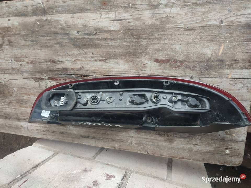 Opel corsa c lampa tył prawa Lampy tylne mazowieckie Przytyk