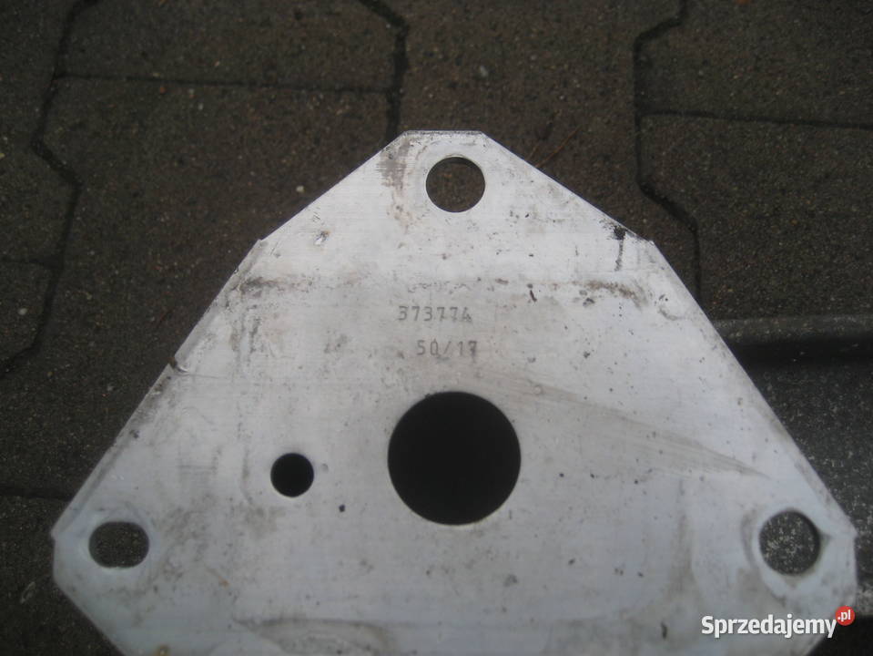 opel astra k V sedan 1521r belka zderzak tył