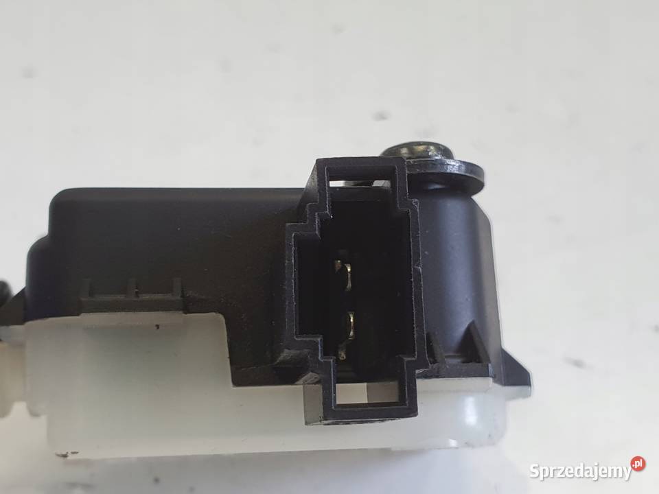 Volvo VOLVO C70 II Cabrio SIŁOWNIK KLAPKI WLEWU Motoryzacja Chełm sprzedam