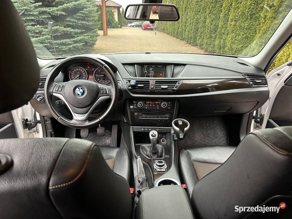 BMW X1 Xline Lift sdrive 18 d biała perła Łuków