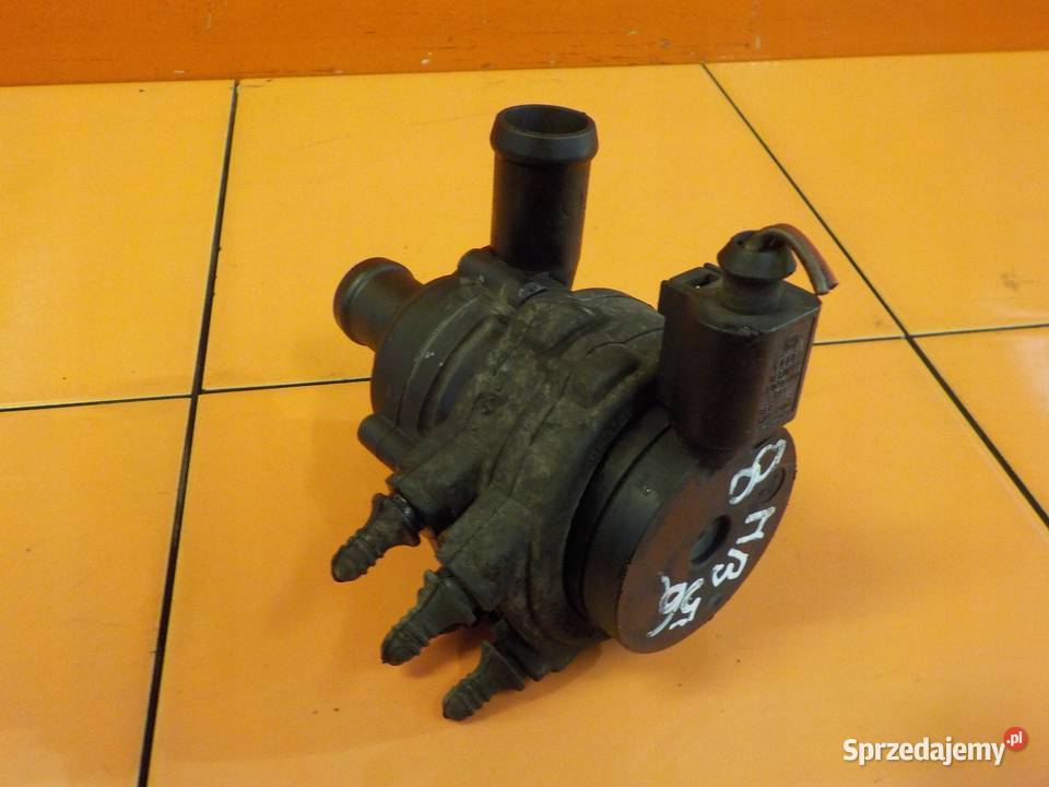 AUDI Q7 42 TDI V8 09r 326 BTR pompa wody Suków