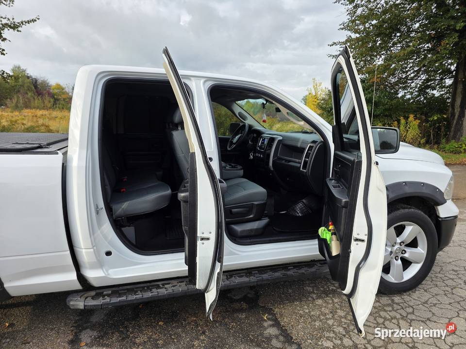 Dodge ram 1500 4x4 57 hemi LPG 2016r Olkusz