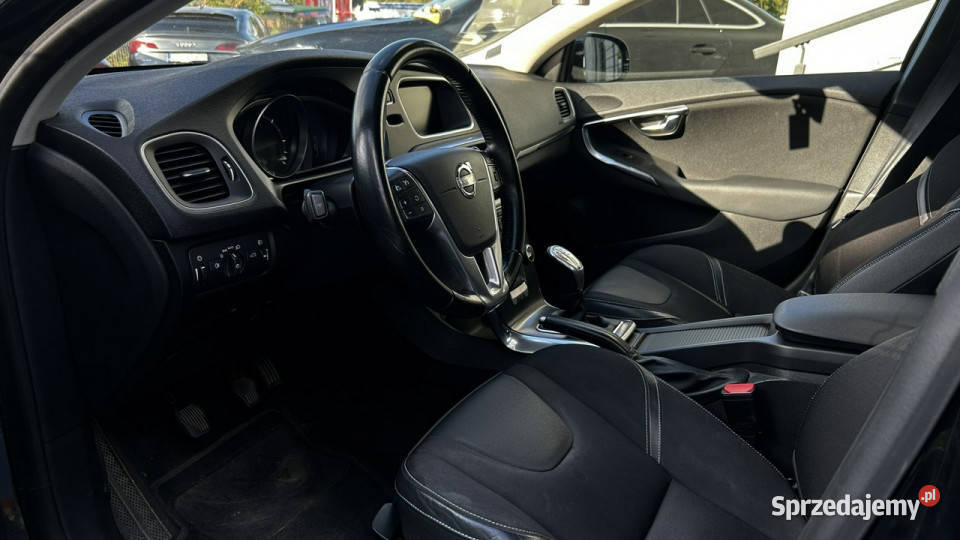 Volvo V40 16d 115 D2 PółSkóry Navi LED Keyless I elektrochrom. lusterka boczne Samochody osobowe Gdynia