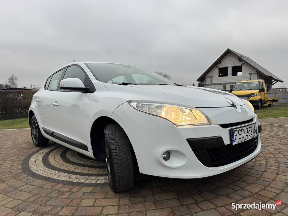 Renault Megane III 2009r 16 Benzyna 100 poduszka powietrzna Drezdenko