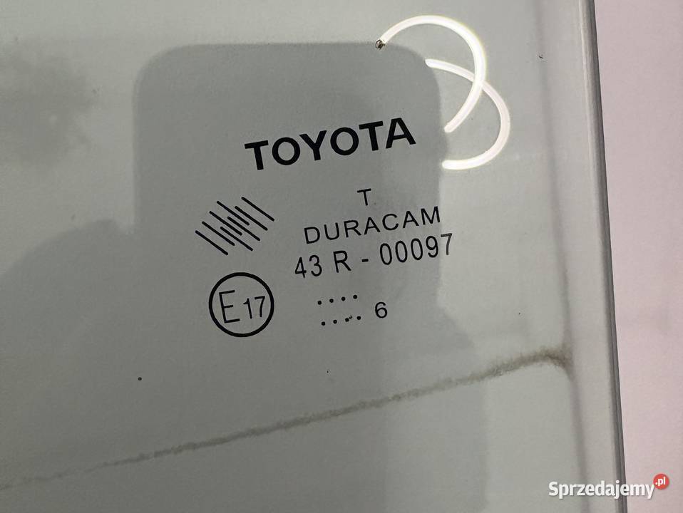 Szyba duża i mała drzwi tylnych Toyota Corolla Oleśnica