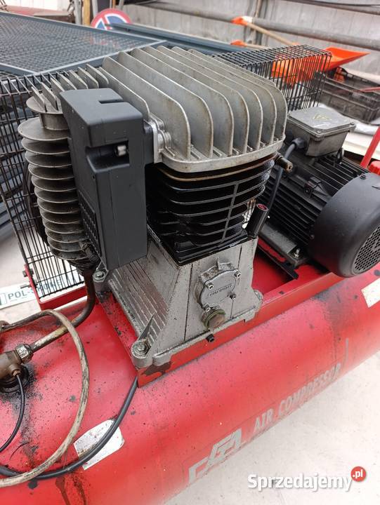 Kompresor 270L Czarny Las