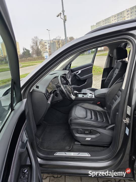 VW Touareg 30TDI I WŁ BEZYPADKOWY F VAT 23 Salon pełny VAT pomorskie Gdańsk