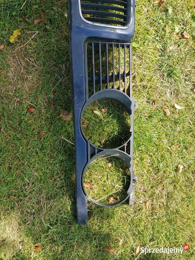 Bmw e34 atrapa nerki gril przed lift Byczyna