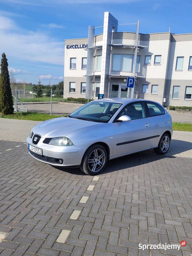 SEAT Ibiza 14 benzyna 2002 srebrny Niemce
