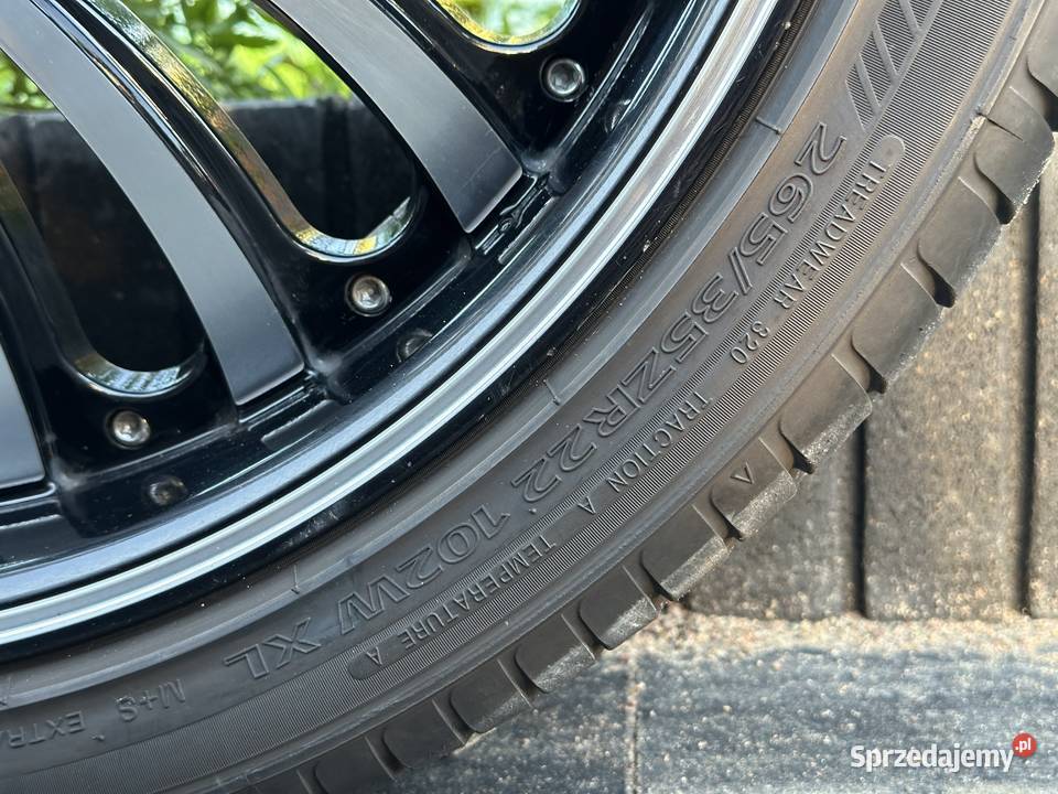 Koła Felgi Borghini B24 22 cale 26535 R22 5x108 sprzedam
