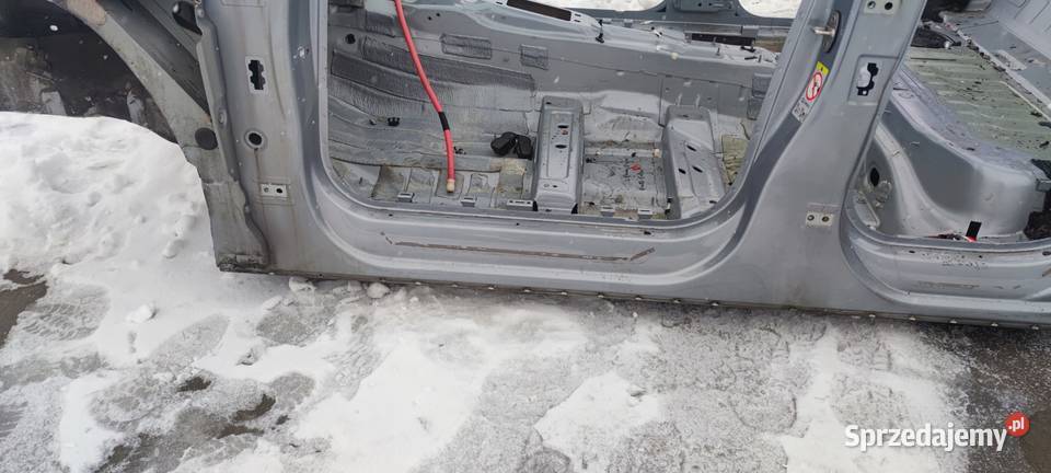 ĆWIARTKA PRÓG BOK LEWA STRONA AUDI Q5 8R