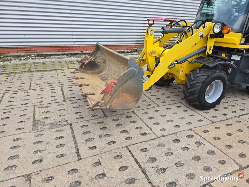 ŁADOWARKA KOŁOWA HYTEC ZL10 2019R 611 MOTOGODZIN Rok produkcji 2019 Kórnik