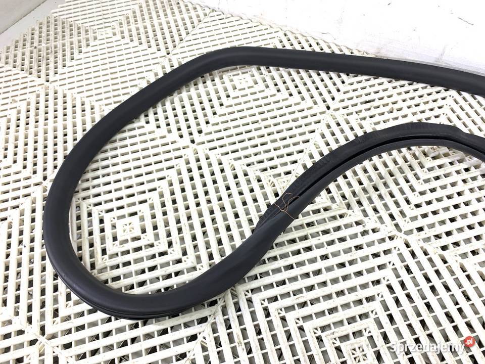 USZCZELKA DRZWI TYŁ PRAWA AUDI A8 D5 sprzedam