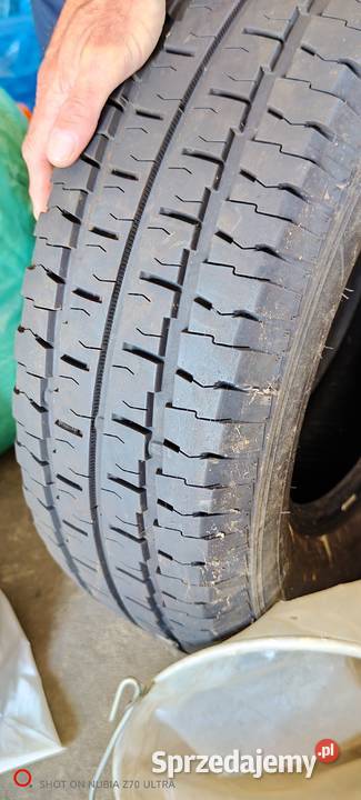 Opony do busa wzmacniane wielosezonozwe Pozowice
