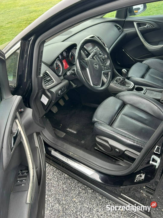 Opel Astra Opel Astra J 14T 2010r Cosmo Skóra serwisowany w ASO