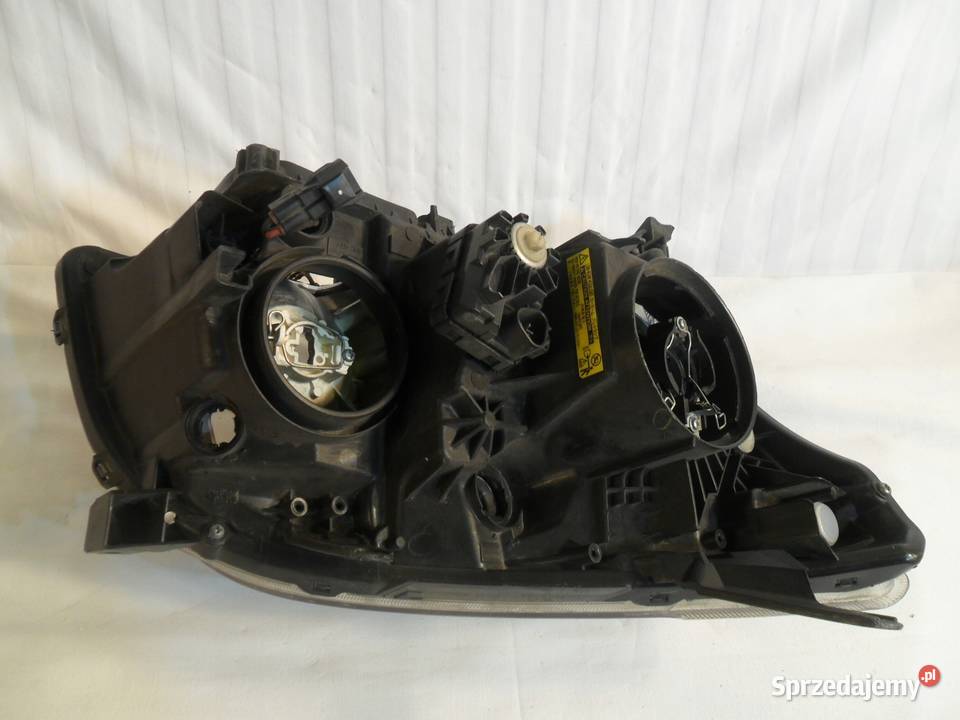 TOYOTA AVENSIS T25 LIFT 2007 2008 2009 XENON Lampy przednie