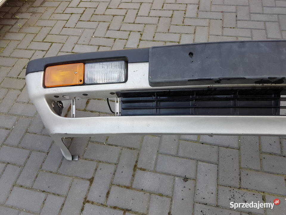 AUDI 80 90 COUPE B2 1983 ZDERZAK PRZOD HALOGEN Turek