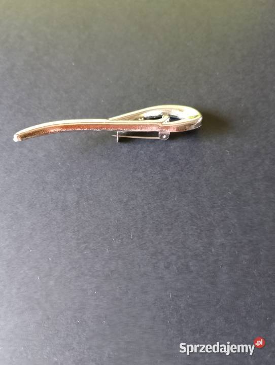 BROSZKA w kolorze srebrnym długa biżuteria boho Złotniki