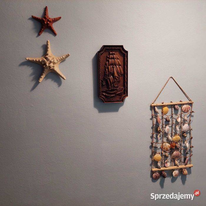 Płaskorzeźba żaglowiec na morzu fale mewy Malechowo