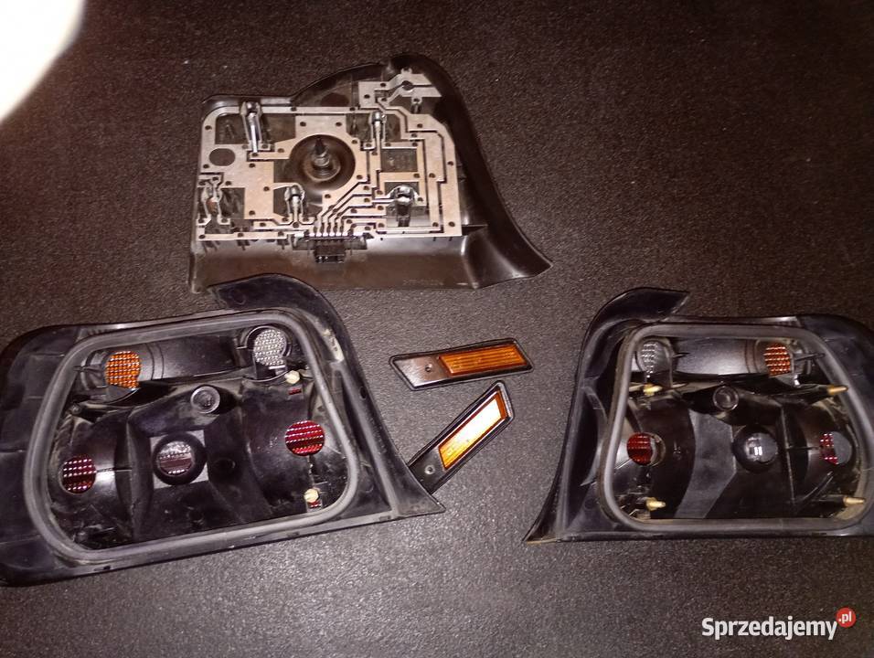 Lampy tylnekierunkowskazy bmw e36 compact oryg Lampy tylne Lublin