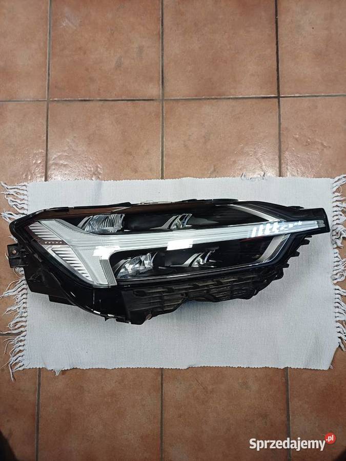 XC60 RDesign Lampy przod 2019