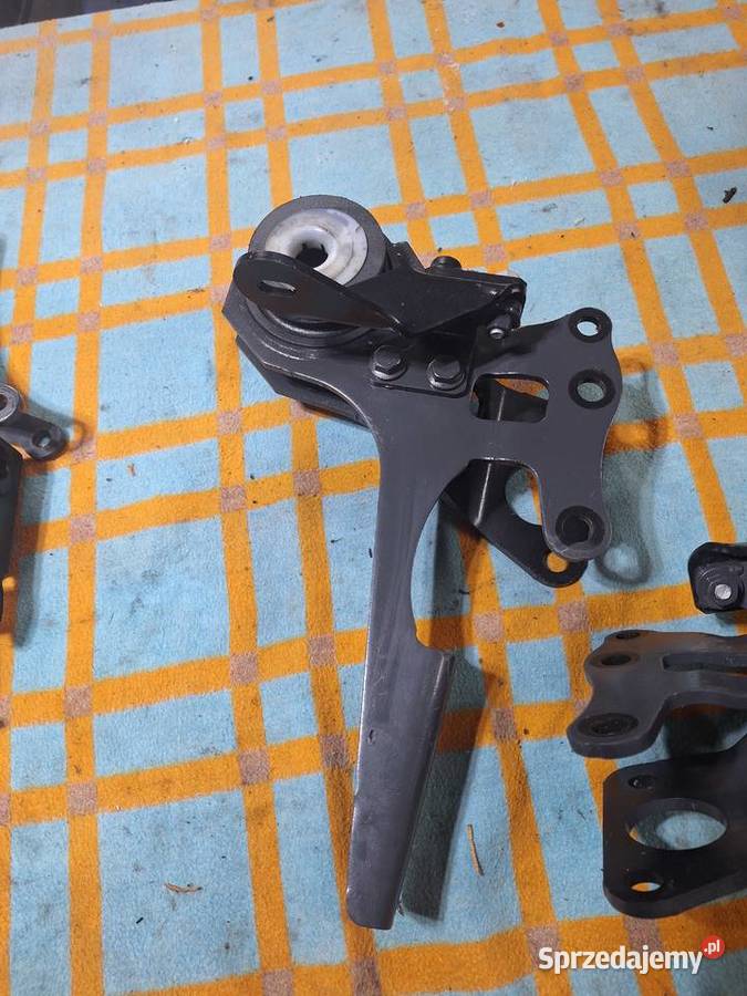Zawias Mocowanie Wywrotu Kabiny Mercedes Atego Części montażowe Strzelce Krajeńskie