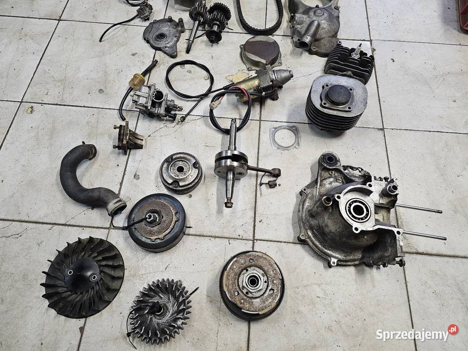 Suzuki LT 80 silnik części lt80 wał głowica Pozostałe Jelenia Góra sprzedam