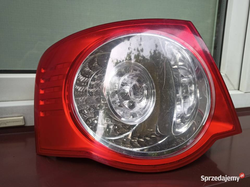 VW Jetta V A5 lampa tył tylna lewa narożna w Sieradz