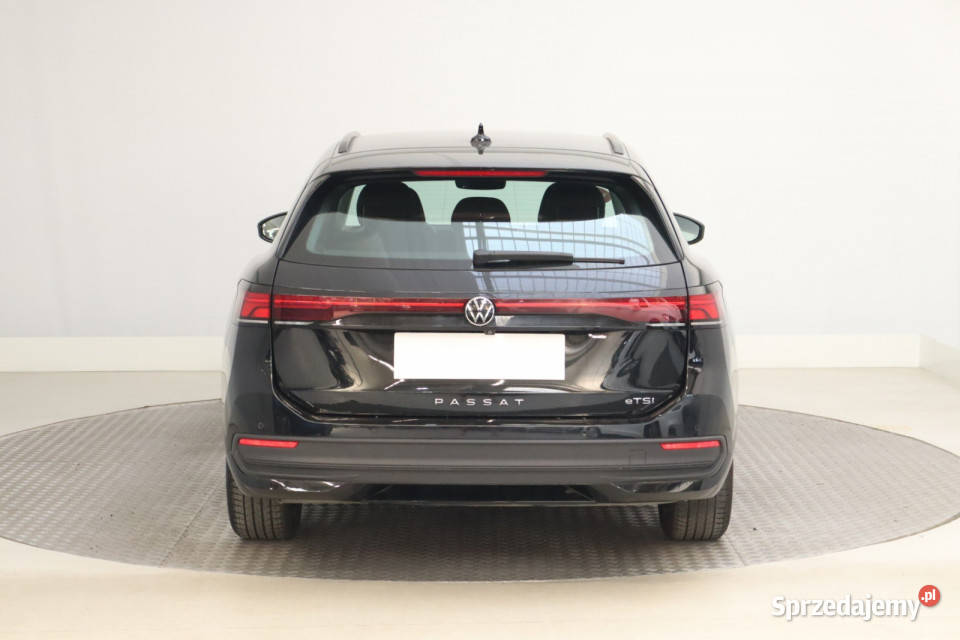 VW Passat 15 eTSI ACT kamera cofania Passat Zabrze