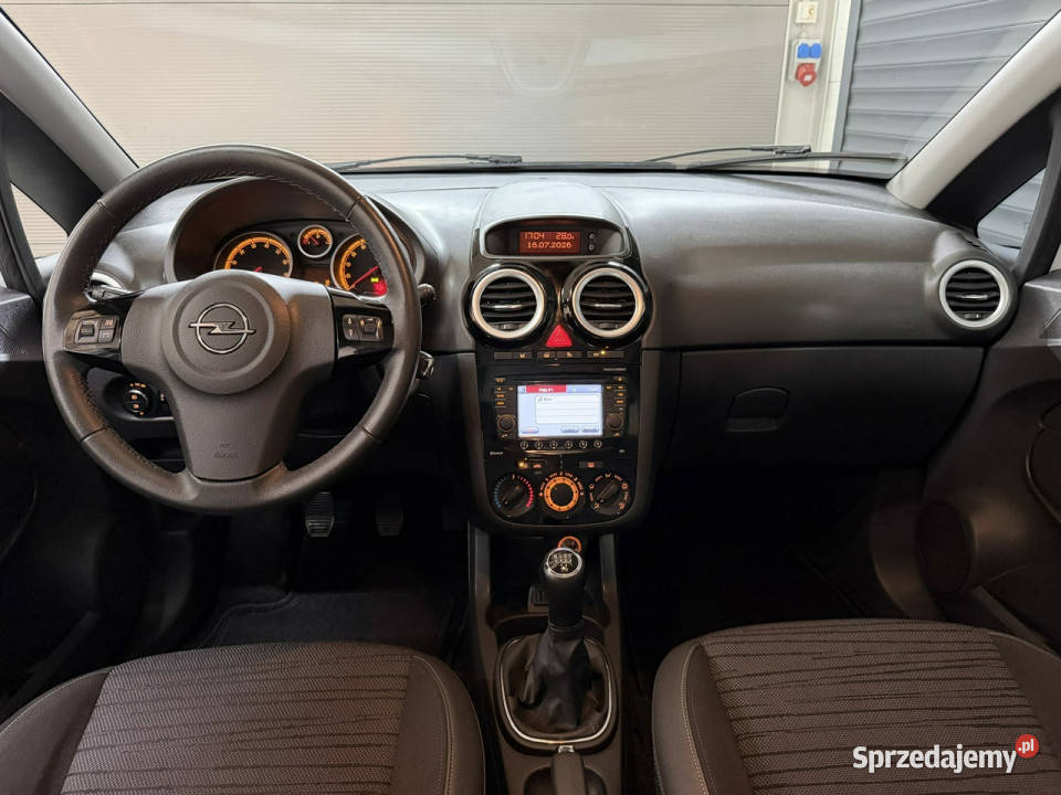 Opel Corsa 90tyśkm Stan perfekt Bezwypadkowa 1WŁ 100KM Chechło