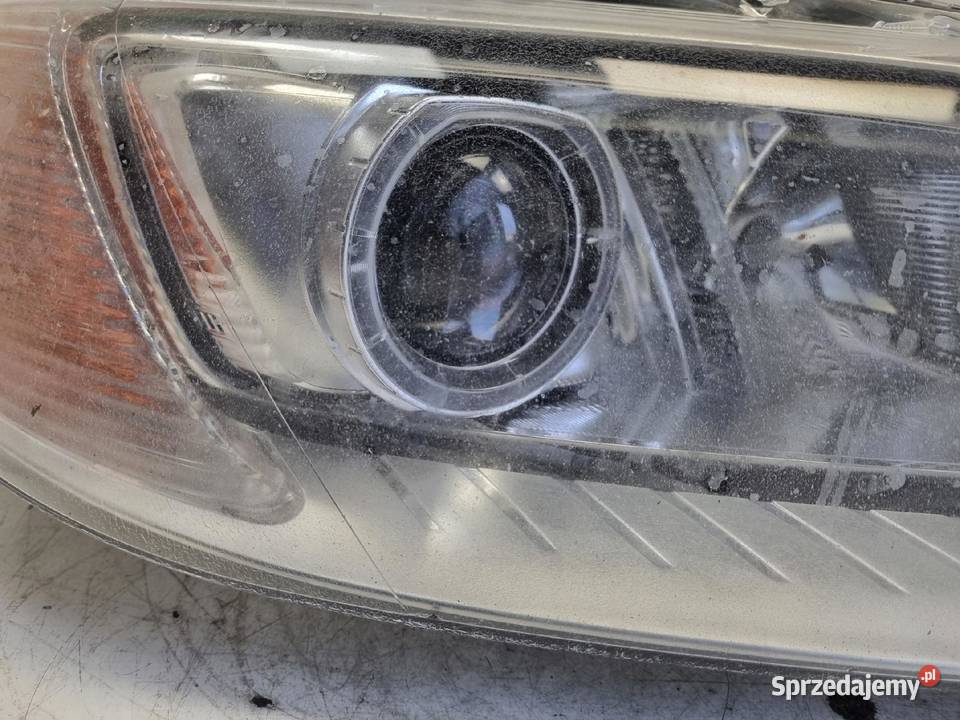 LAMPA Volvo V70 III S80 II PRZEDNIA PRAWA prawy Chełm