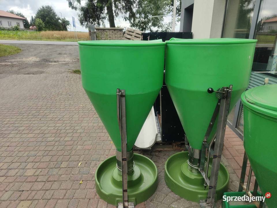 Karmnik ze zraszaczami około 60 świń TUBOMAT 200 Tralewo sprzedam