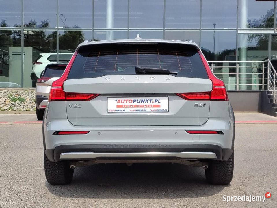 Volvo V60 Cross Country 2024r Carplay Podgrz Rok produkcji 2024 małopolskie Kraków