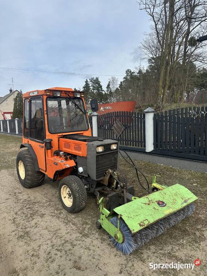 Mini Ciągnik Holder P70 z szczotką Kuzie