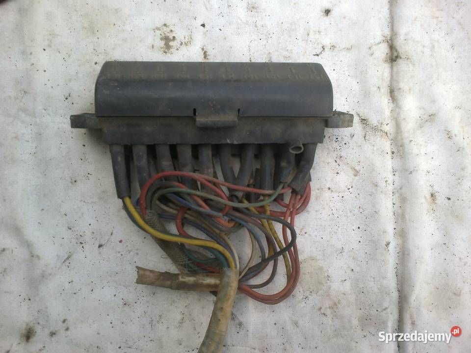Fiat 126p 125p polonez puszka skrzynka Skrzynki bezpieczników Dąbie sprzedam