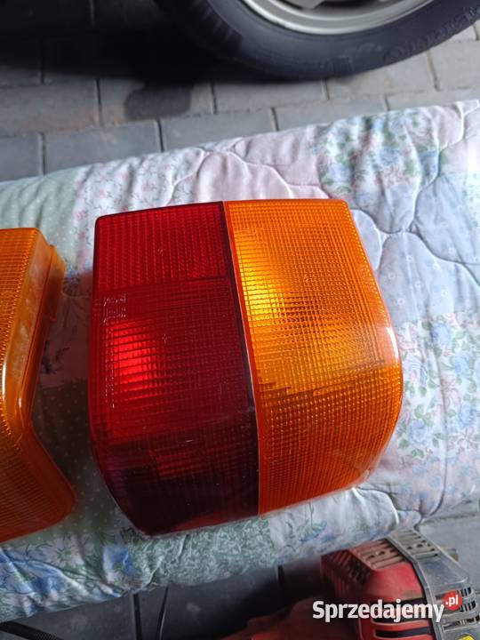 Lampa tylna prawa Audi 100 C3 Avant Lampy tylne Rosnowo