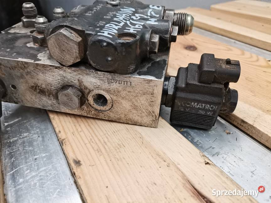 Blok zaworowy Hurlimann 6190 Master 834560 Wilkowo sprzedam