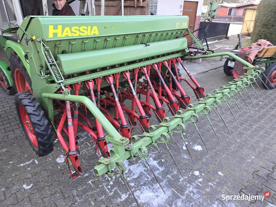 Siewnik zbożowy Hassia DN200 2m Miechów