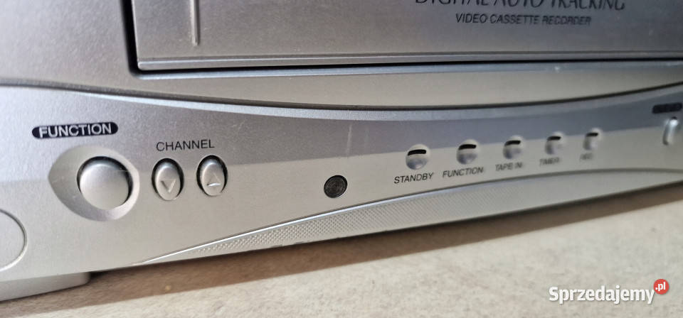 FUNAI FVP-111 VHSビデオプレーヤー FUNAI(フナイ) 再生専用 VHSビデオデッキ 2電源対応 - メルカリ