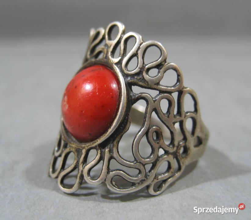 Pierscionek Srebrny z Koralem Polski Warszawa sprzedam