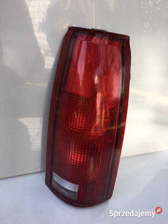 CHEVROLET CHEVY GM TRUCK PRAWA LAMPA TYŁ prawe Ostroróg